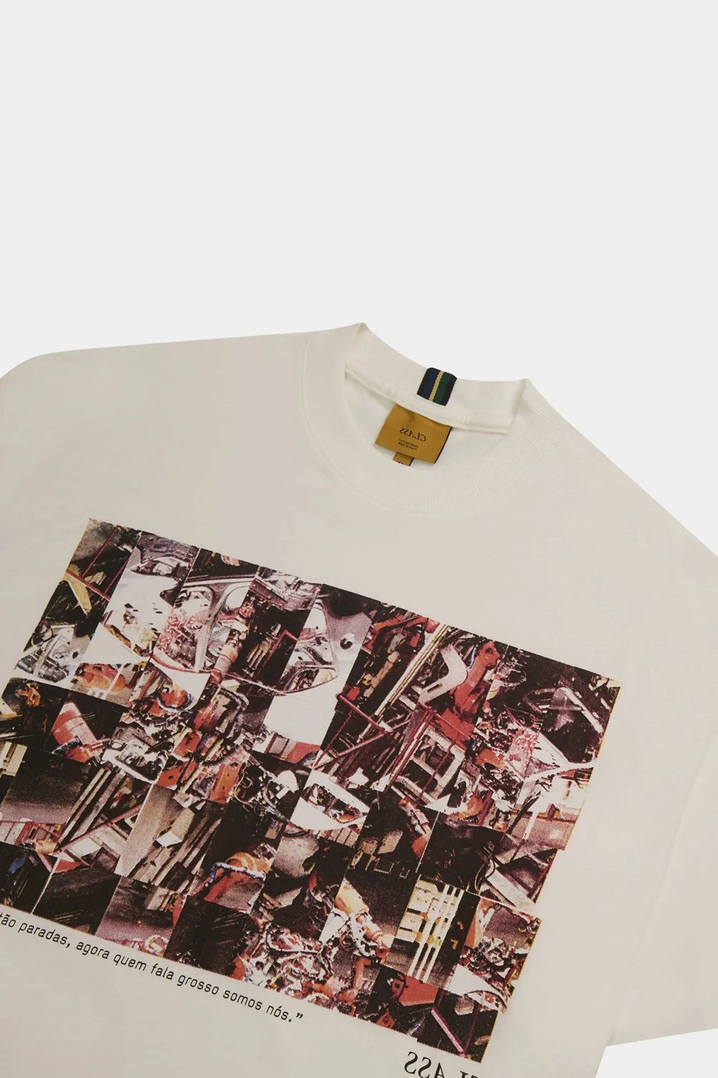 Camiseta Class Quem Fala (Off White)
