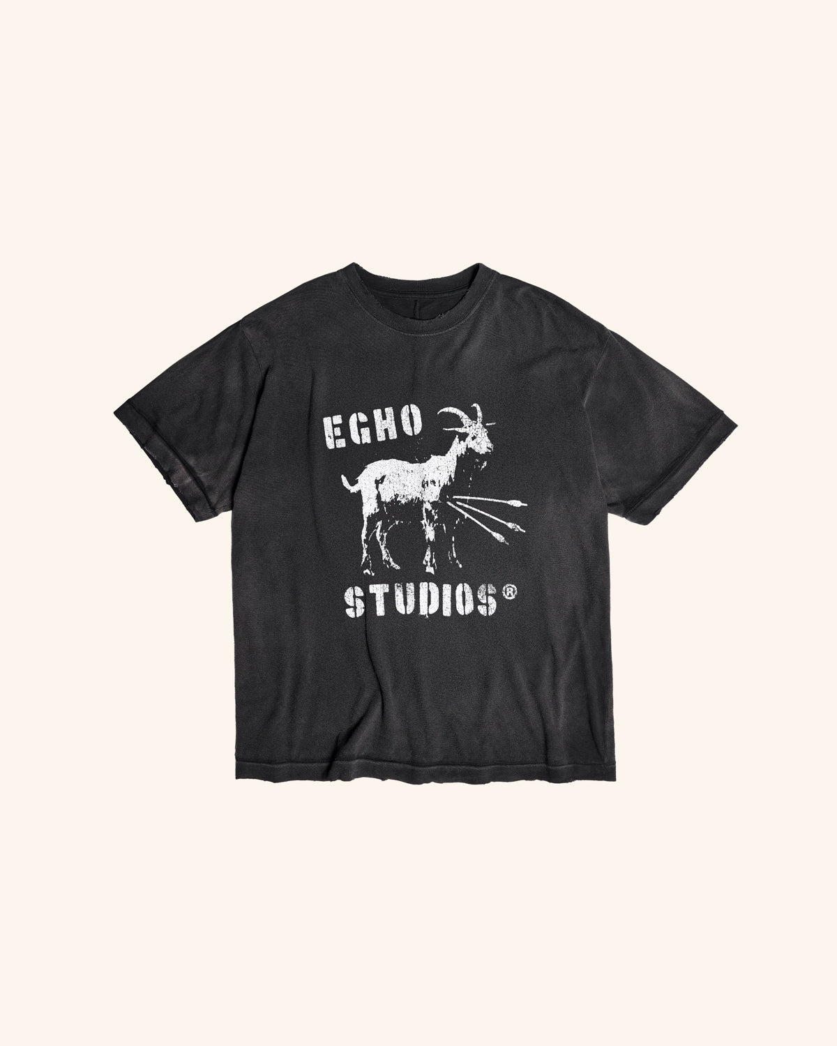 TEE GAZE GOAT - BLACK DESVANECIDO