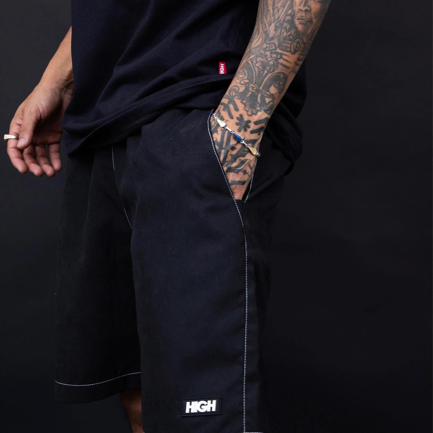 Shorts Colored Black
