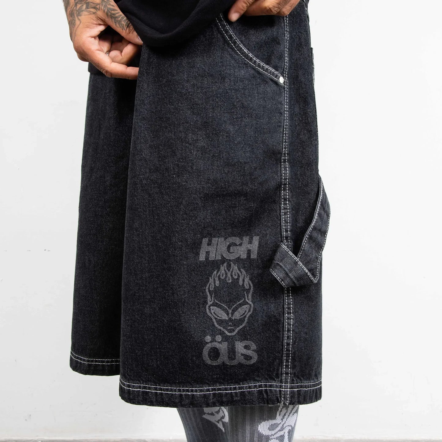 High & ÖUS Black Denin