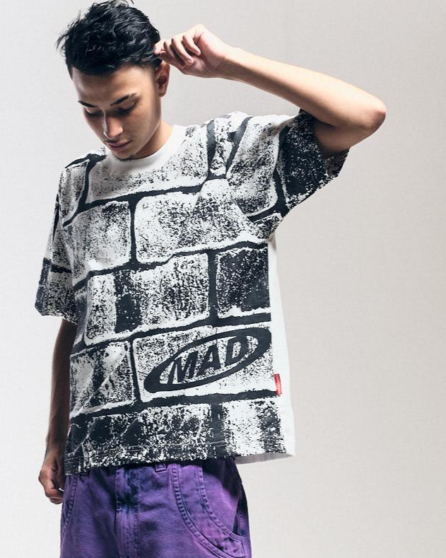 T-SHIRT WHITE WALL