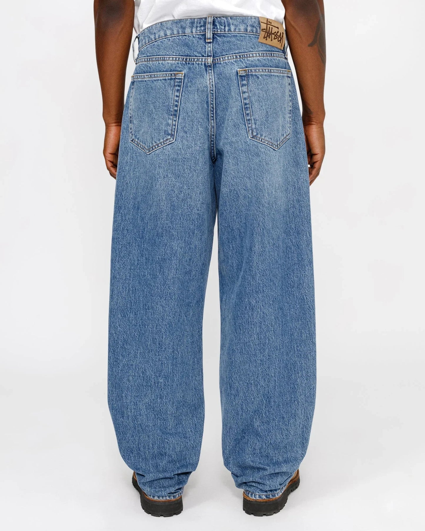CALÇA OVERSIZED DENIM