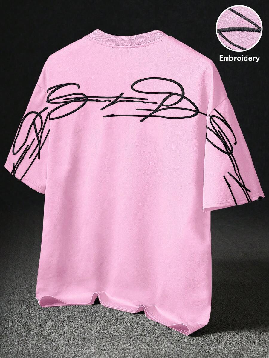 STYNVO Camiseta Branca Solta com Estampa de Letra, Ombros Caídos, Casual para Férias e Transporte, Moda de Rua, Verão