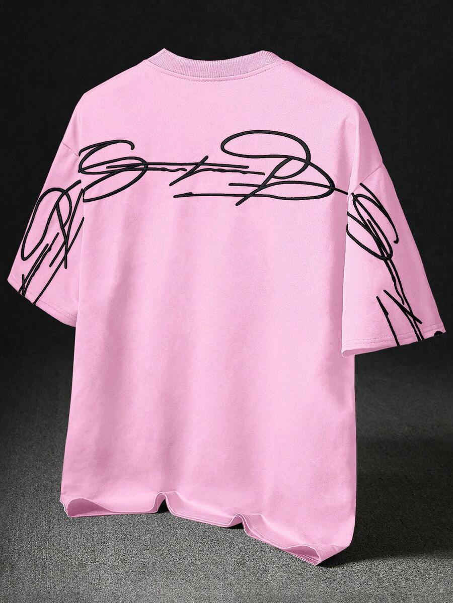 STYNVO Camiseta Branca Solta com Estampa de Letra, Ombros Caídos, Casual para Férias e Transporte, Moda de Rua, Verão