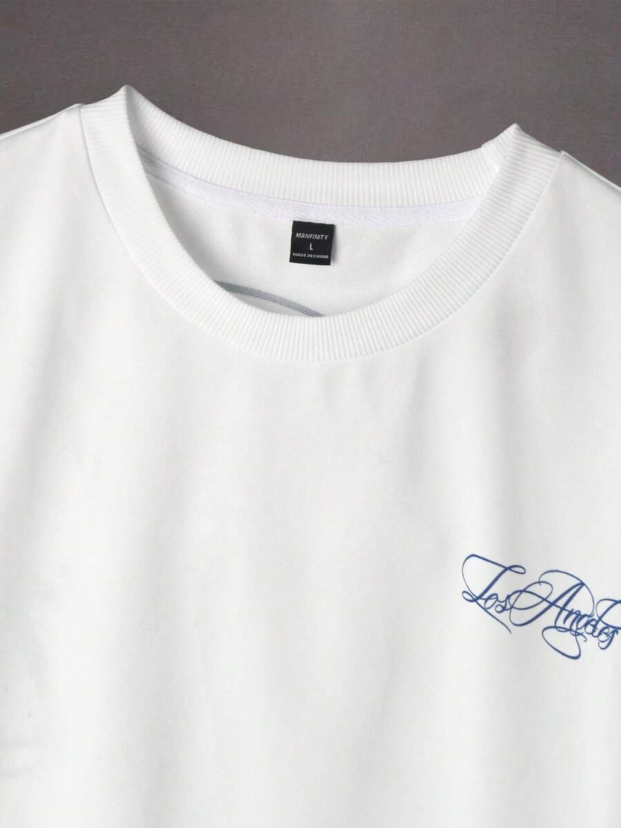 STYNVO Camiseta Branca Solta com Estampa de Letra, Ombros Caídos, Casual para Férias e Transporte, Moda de Rua, Verão