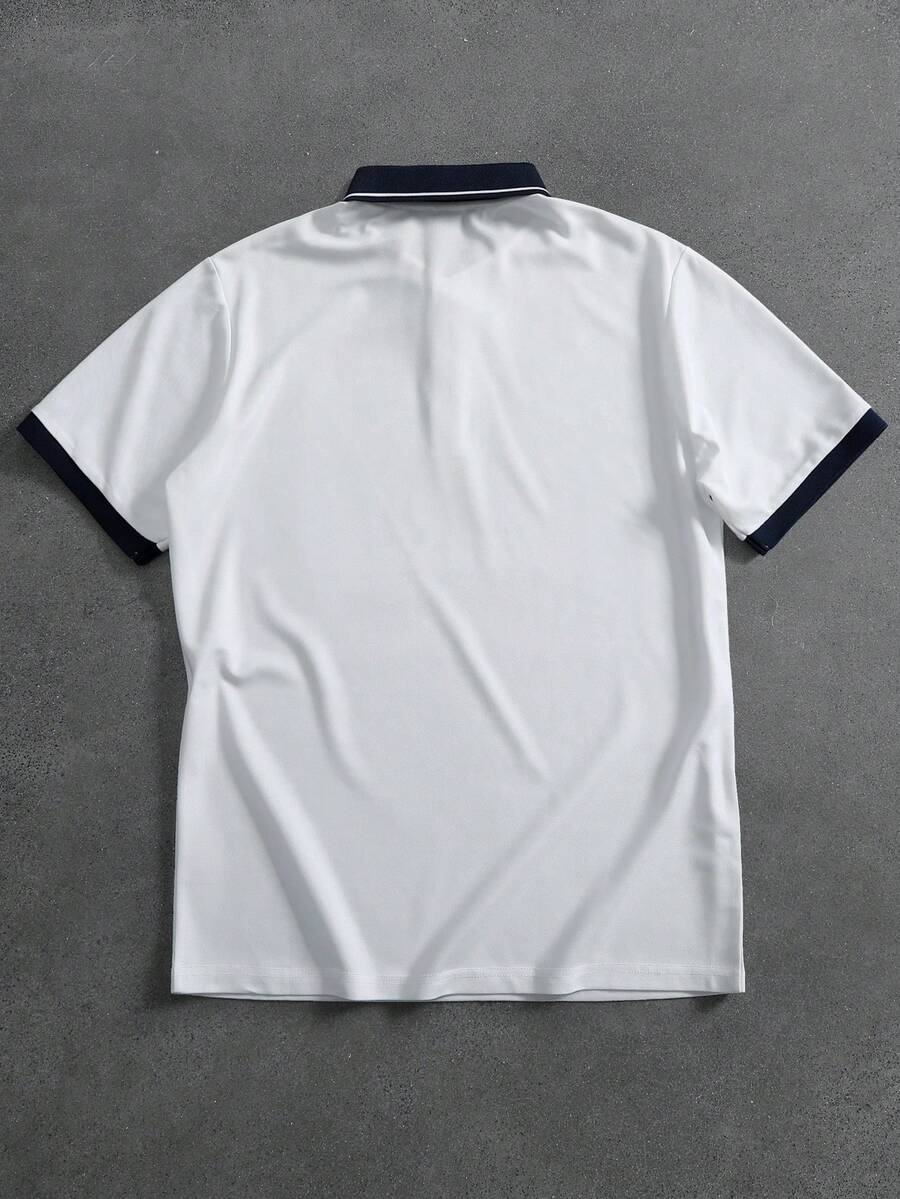 STYNVO Camisa Polo Masculina Versátil com Estampa de Letra, Listras e Contraste de Cor, Botões e Meio Bolso