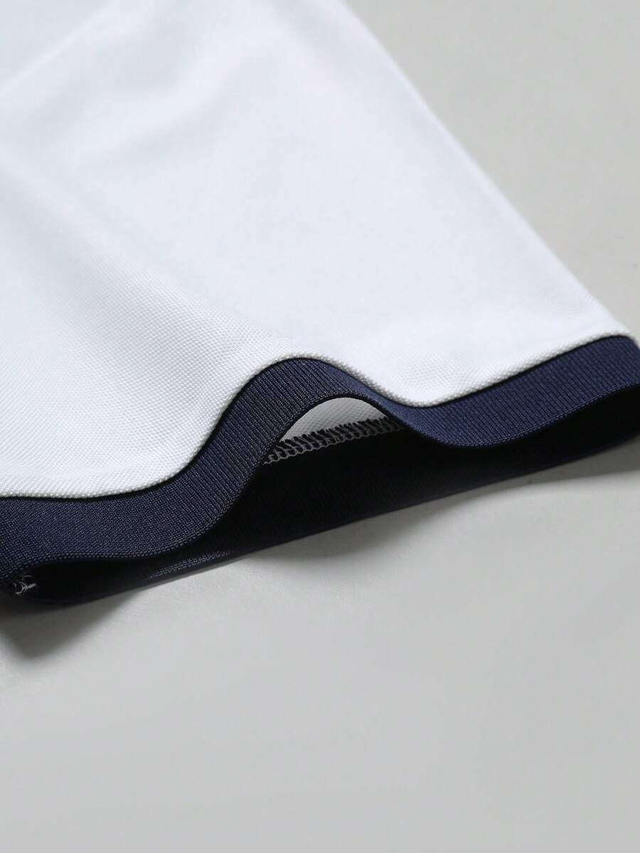 STYNVO Camisa Polo Masculina Versátil com Estampa de Letra, Listras e Contraste de Cor, Botões e Meio Bolso
