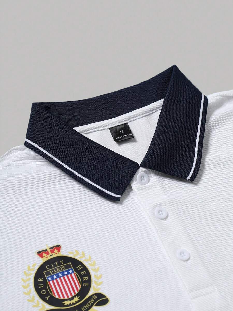 STYNVO Camisa Polo Masculina Versátil com Estampa de Letra, Listras e Contraste de Cor, Botões e Meio Bolso