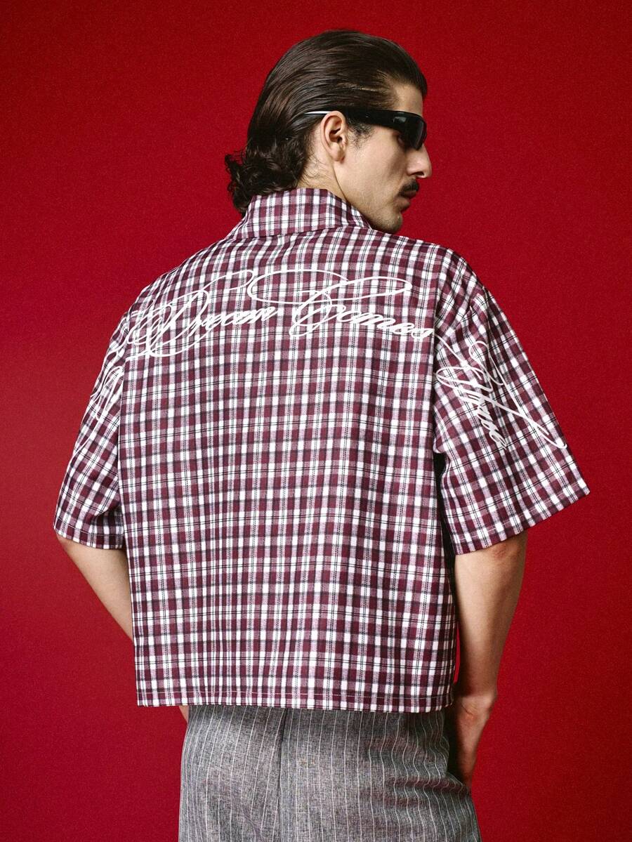 STYNVO Camisa Casual Masculina Listrada com Bordado de Letra, Verão