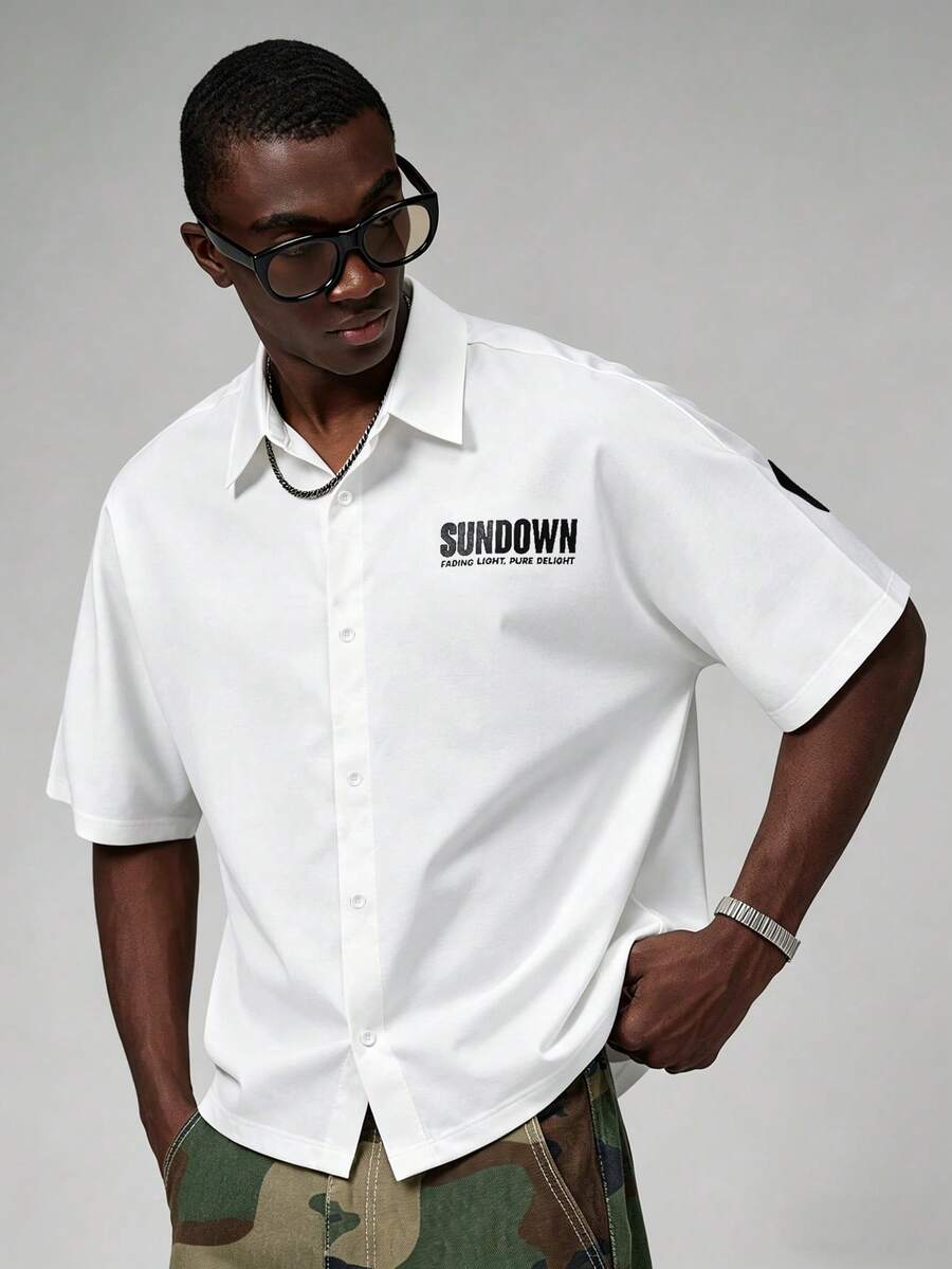 STYNVO Camisa Casual Masculina Listrada com Bordado de Letra, Verão