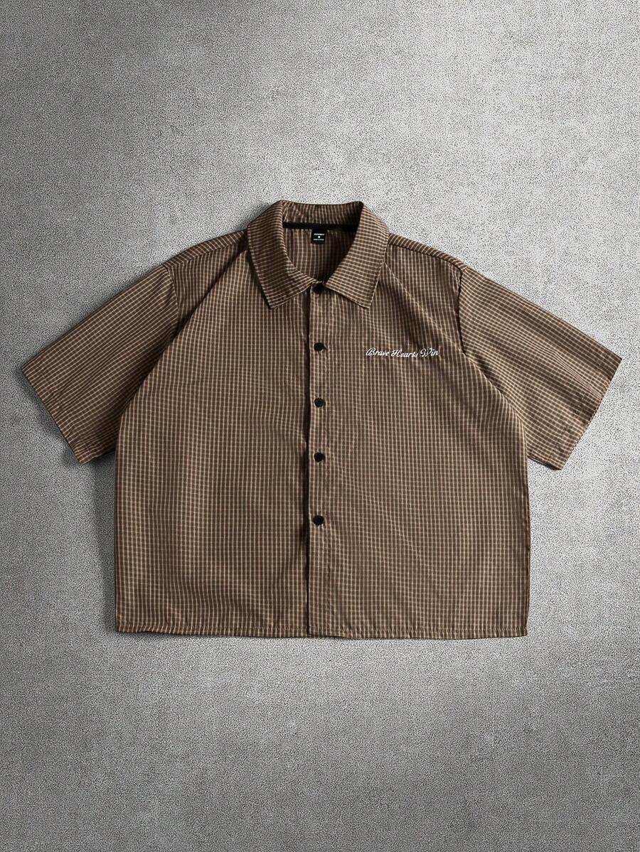 STYNVO Camisa Casual Masculina Listrada com Bordado de Letra, Verão