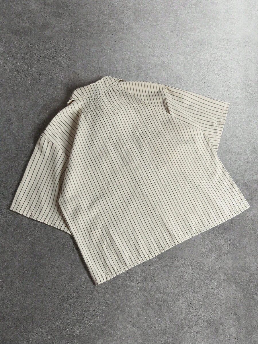 STYNVO Camisa Casual Masculina Listrada com Bordado de Letra, Verão