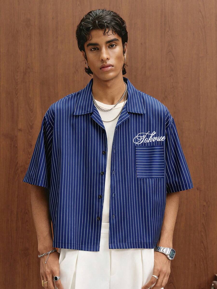 STYNVO Camisa Casual Masculina Listrada com Bordado de Letra, Verão