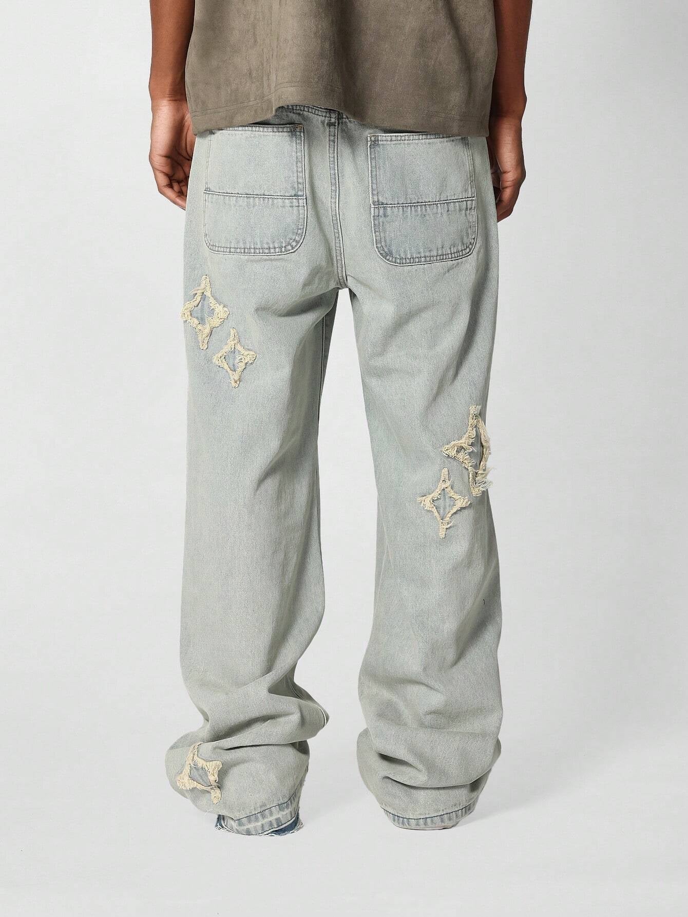 Calça Denim Solto com Aplicação Stars