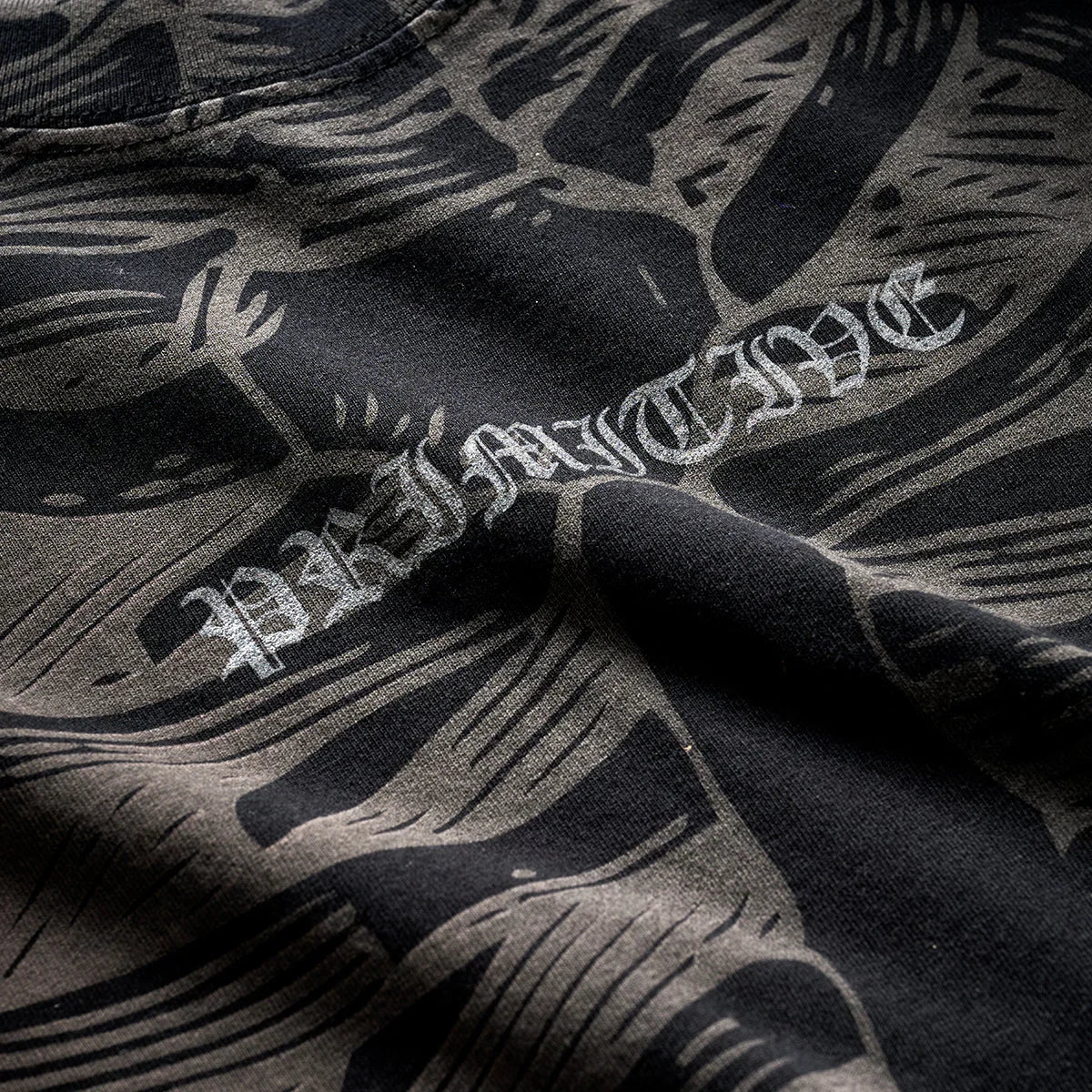T-SHIRT FRAME BLACKOUT
