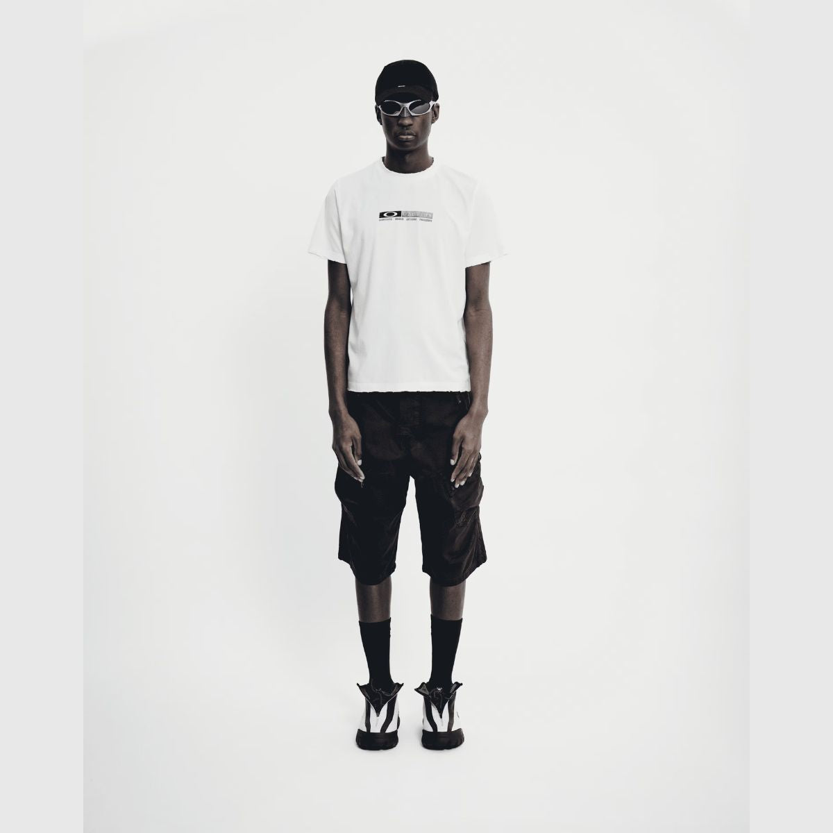 Camiseta Oakley x PIET Caution Ripped