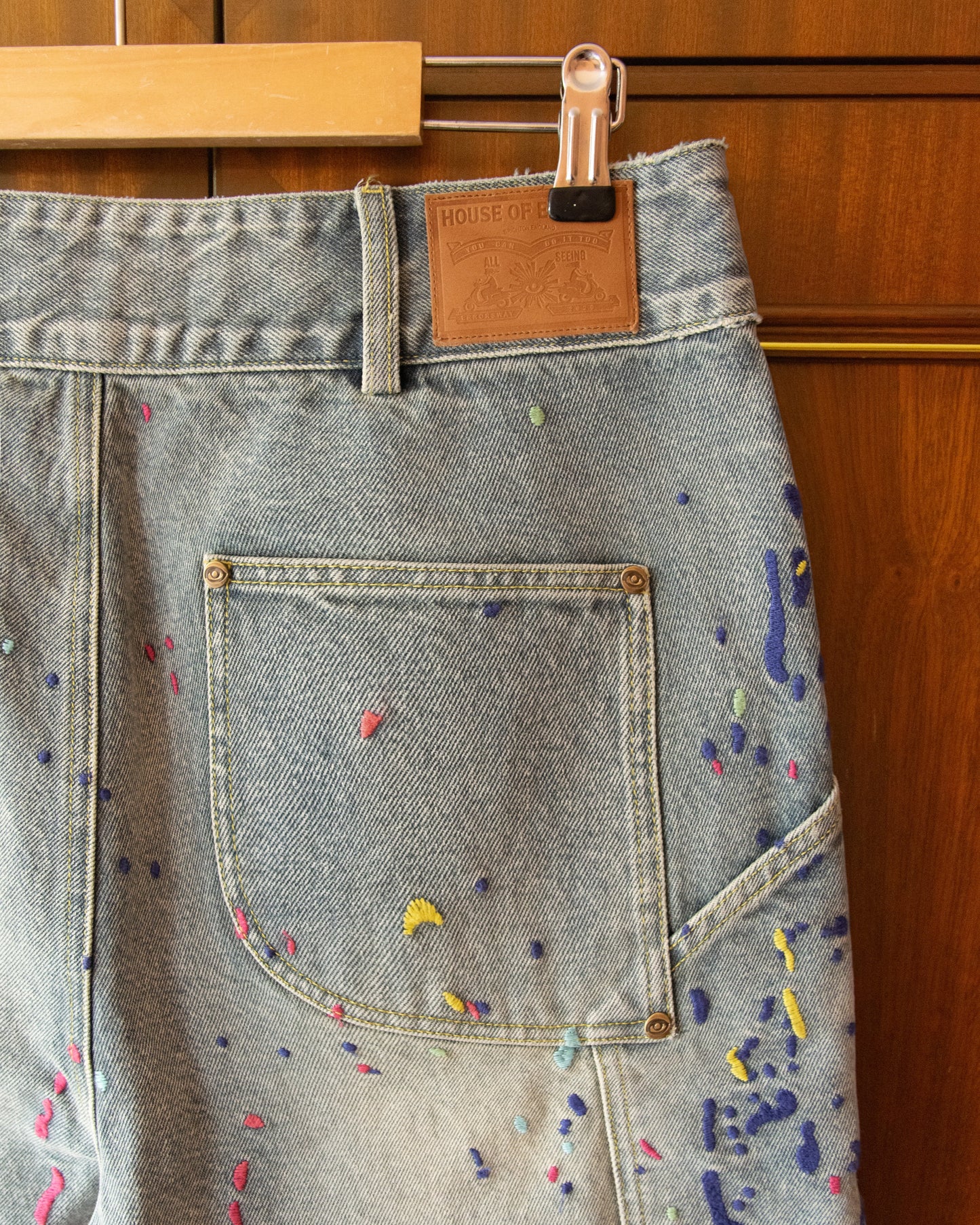 EMBROIDERED CARPENTER DENIM SHORTS