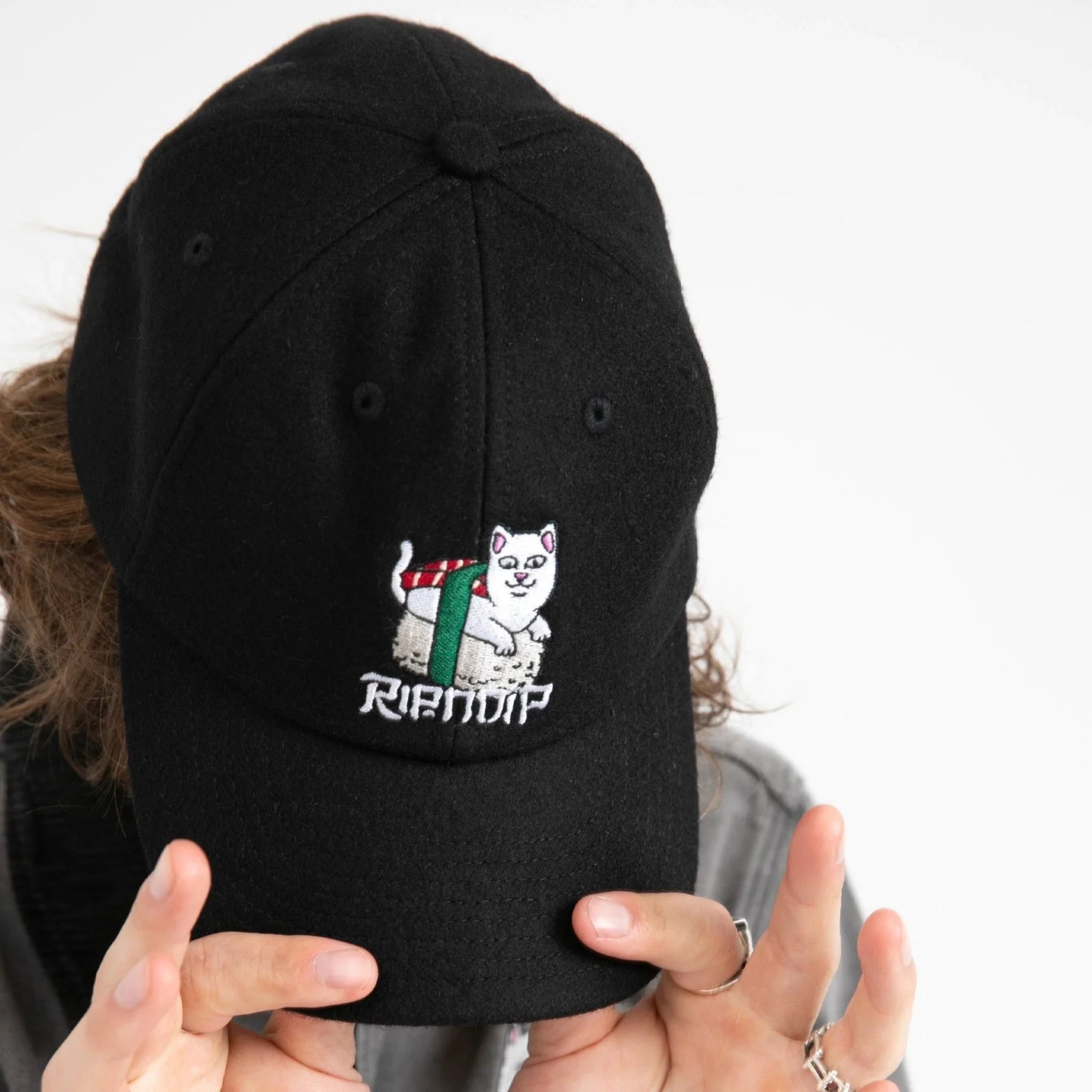 CAP BLACK NERM WOOL