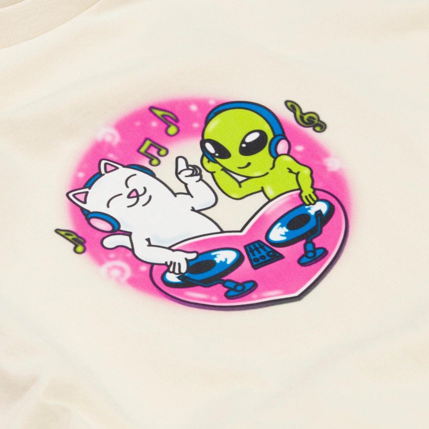 T-SHIRT LOVE IS RIPNDIP