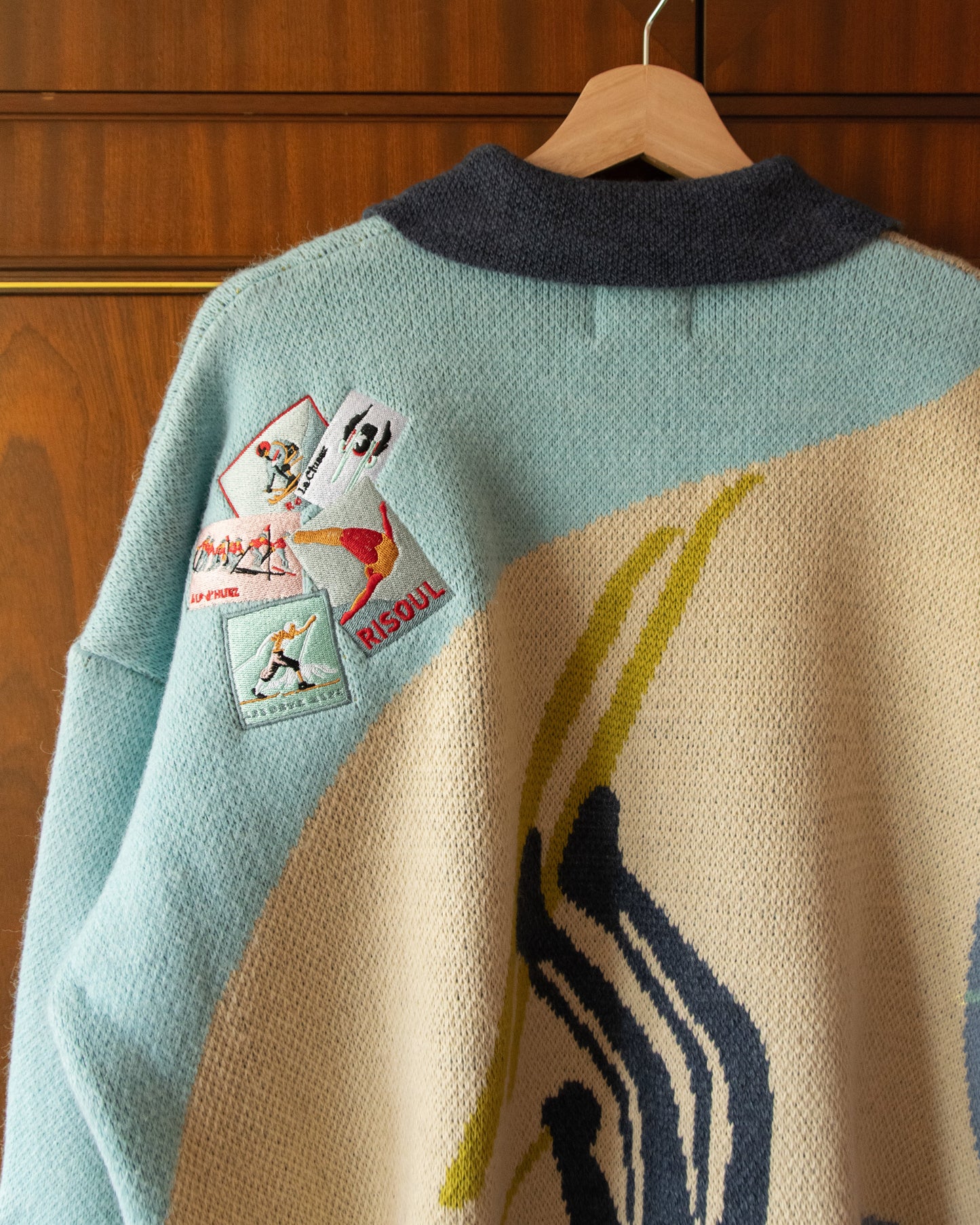 SUÉTER KNIT SKI EMBROIDERED