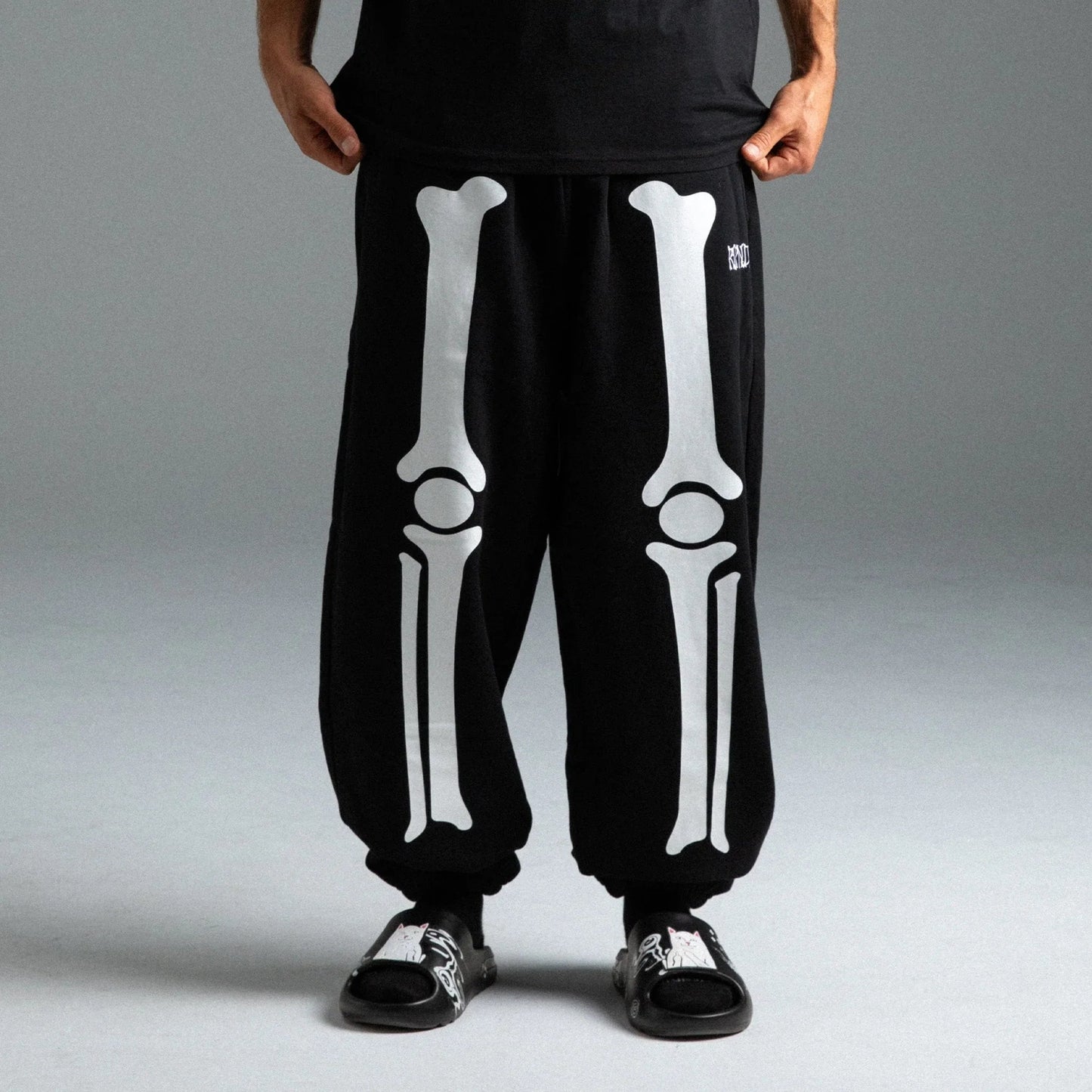 CALÇA SKELLY NERM