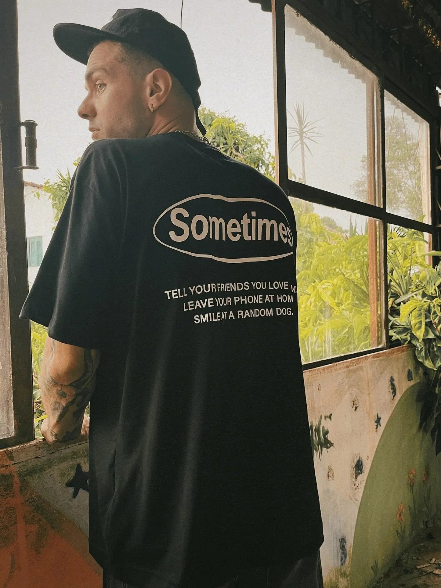 T-SHIRT LEAVE YOUR PHONE