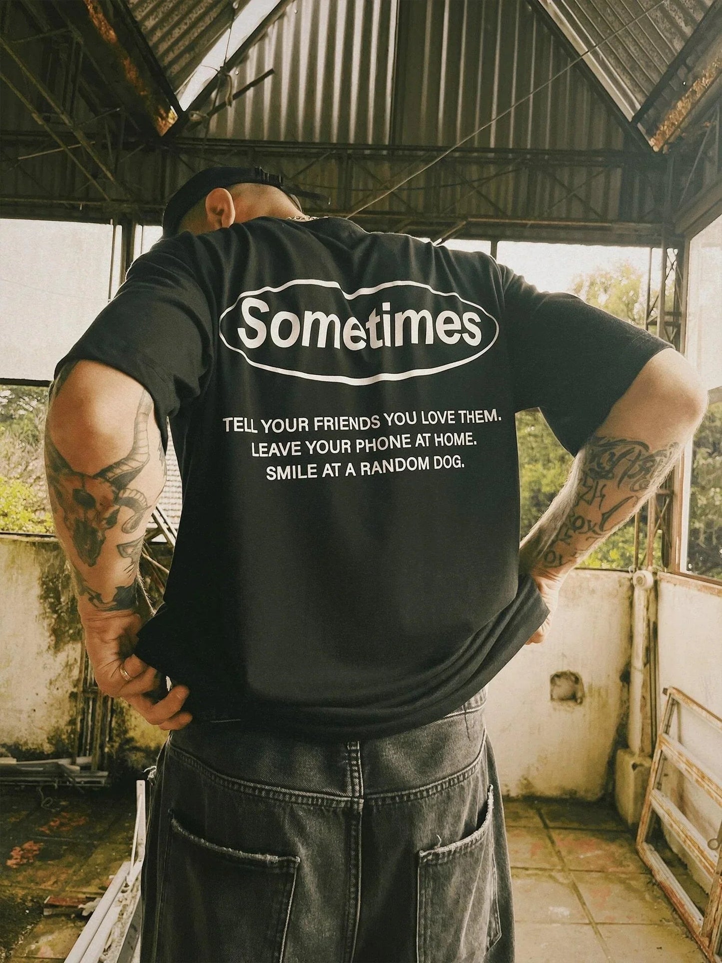 T-SHIRT LEAVE YOUR PHONE
