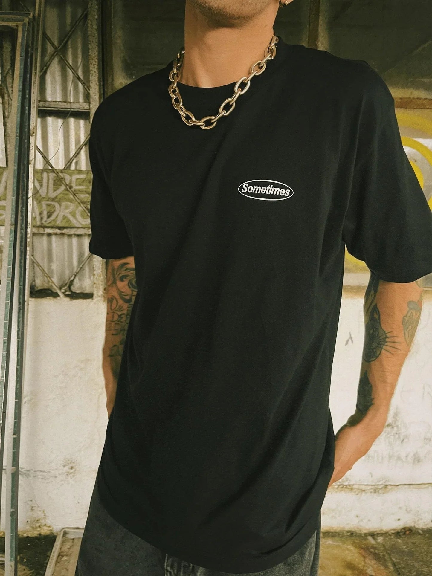 T-SHIRT LEAVE YOUR PHONE
