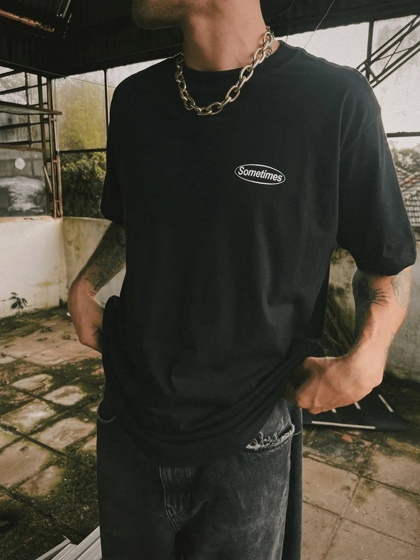 T-SHIRT LEAVE YOUR PHONE