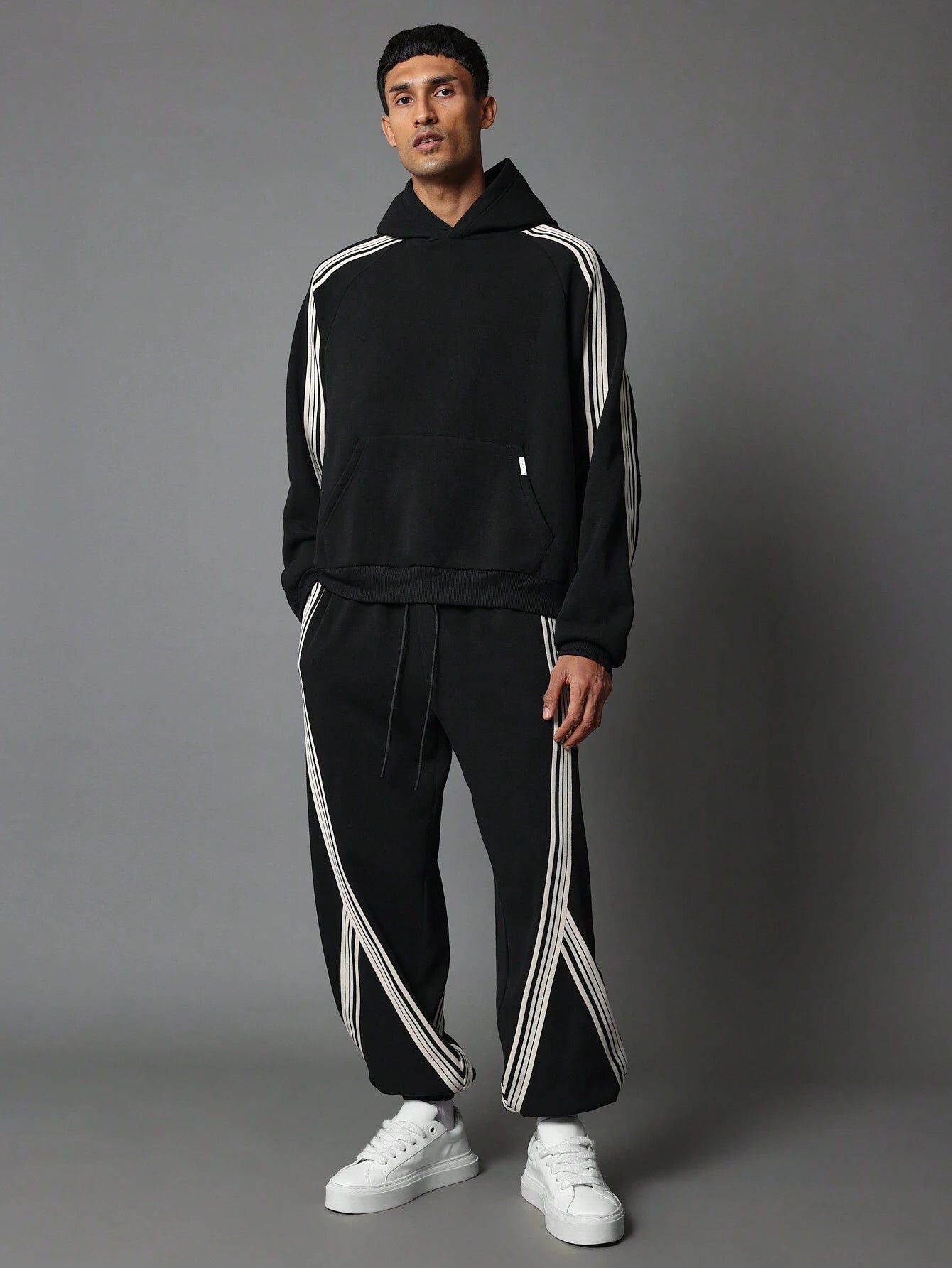 Conjunto Oversized Overhead Black Linhes