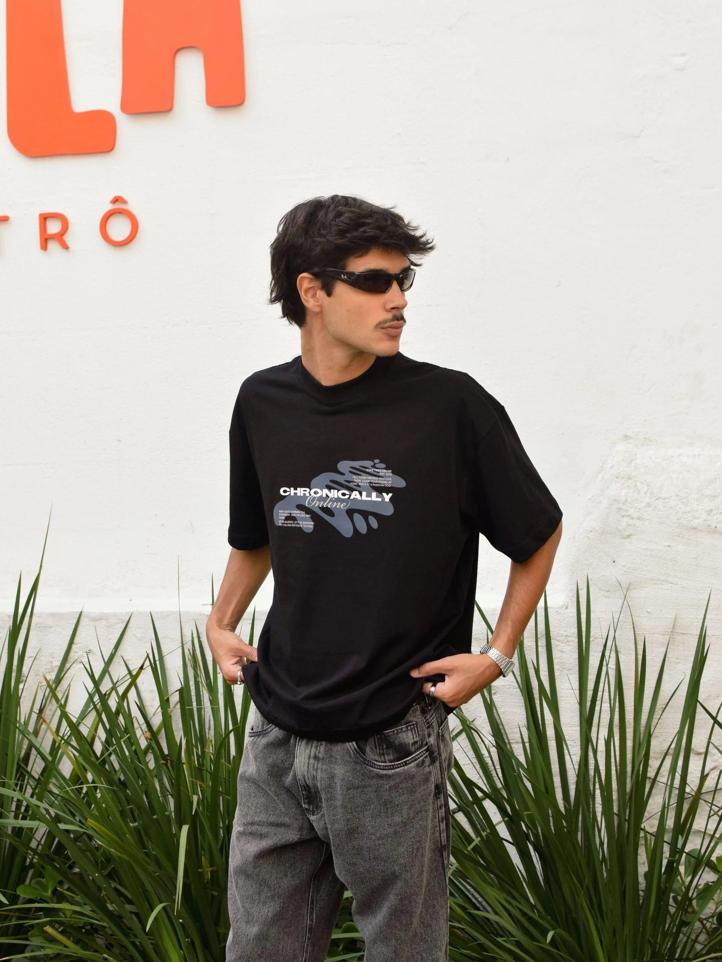 CAMISETA BOXY CHRONICALLY ONLINE