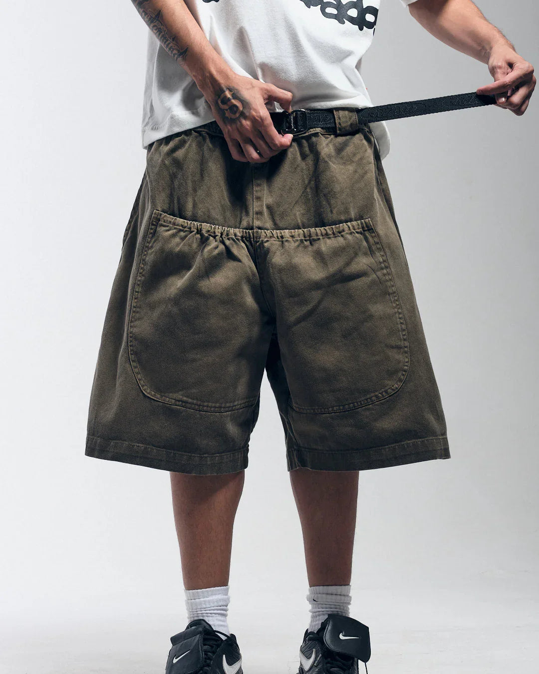 SHORTS DYE BROWN