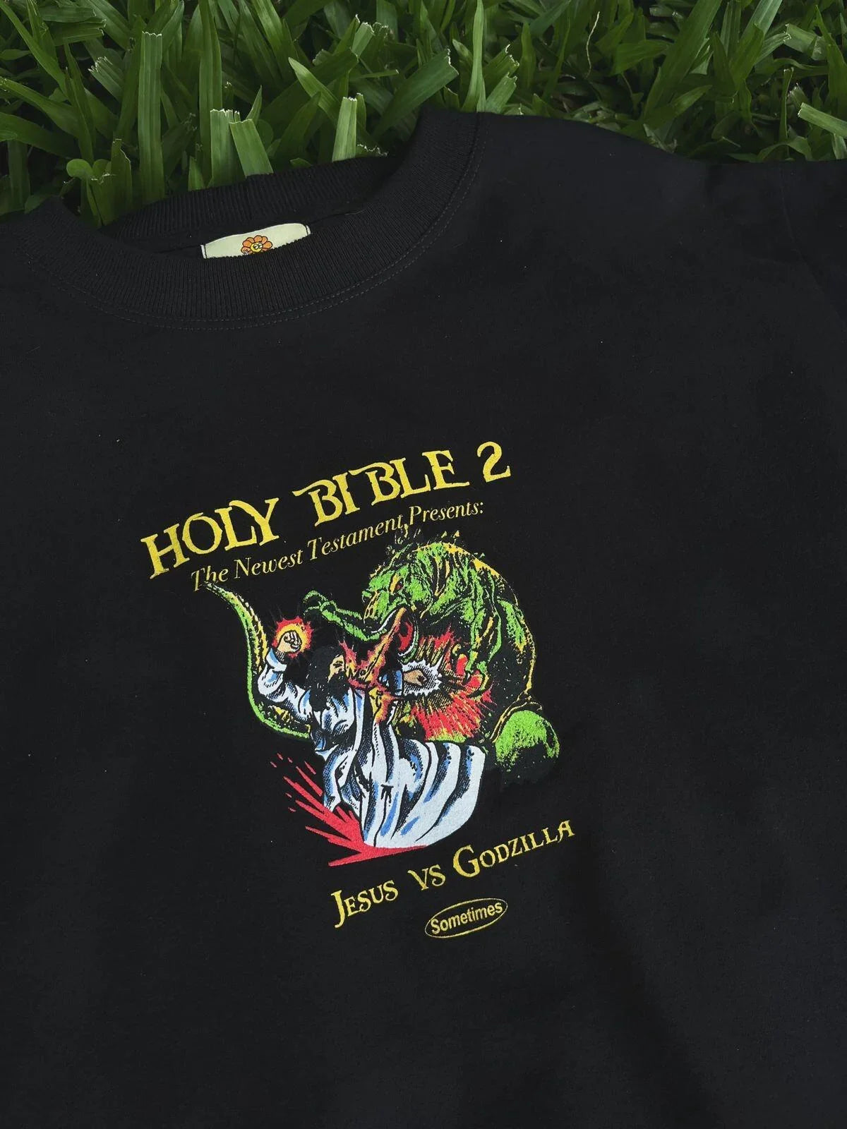 T-SHIRT JESUS VS GODZILLA