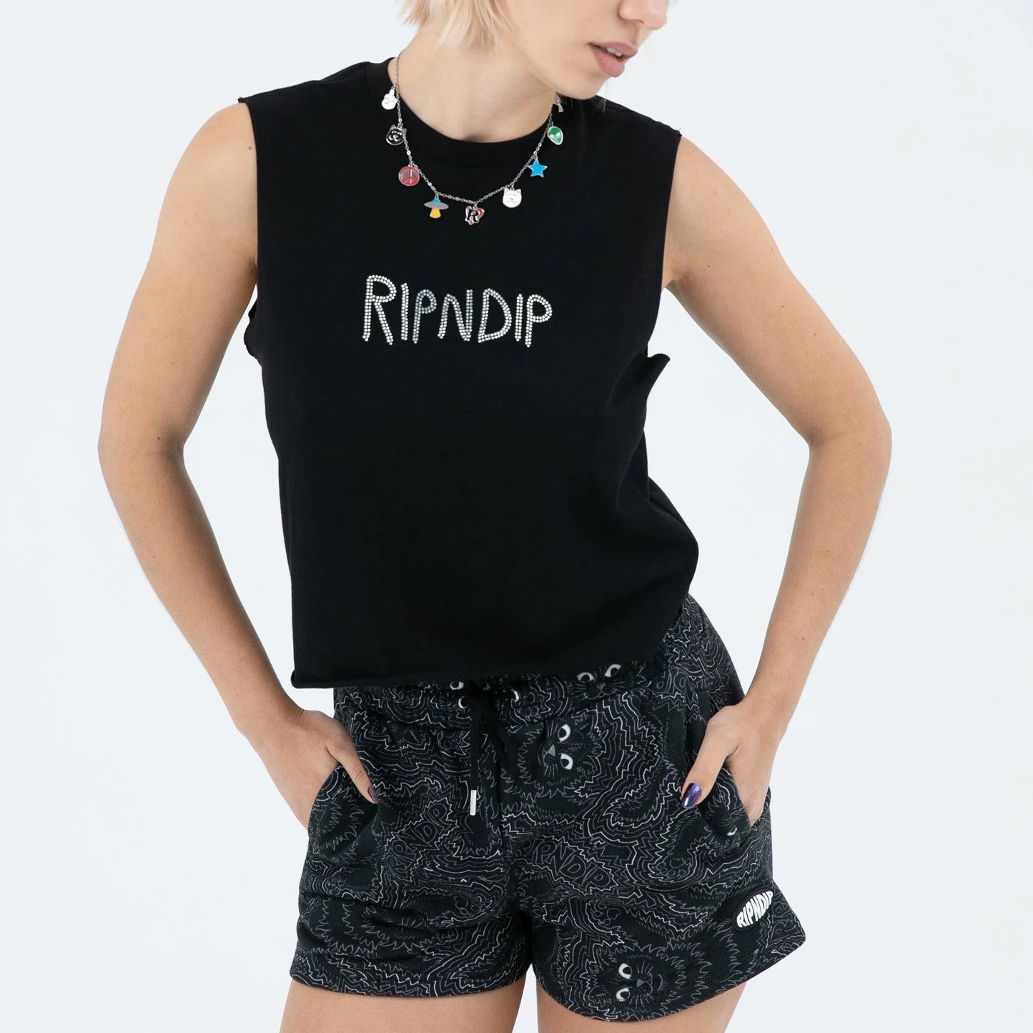 TANK CROP RIVET BLACK