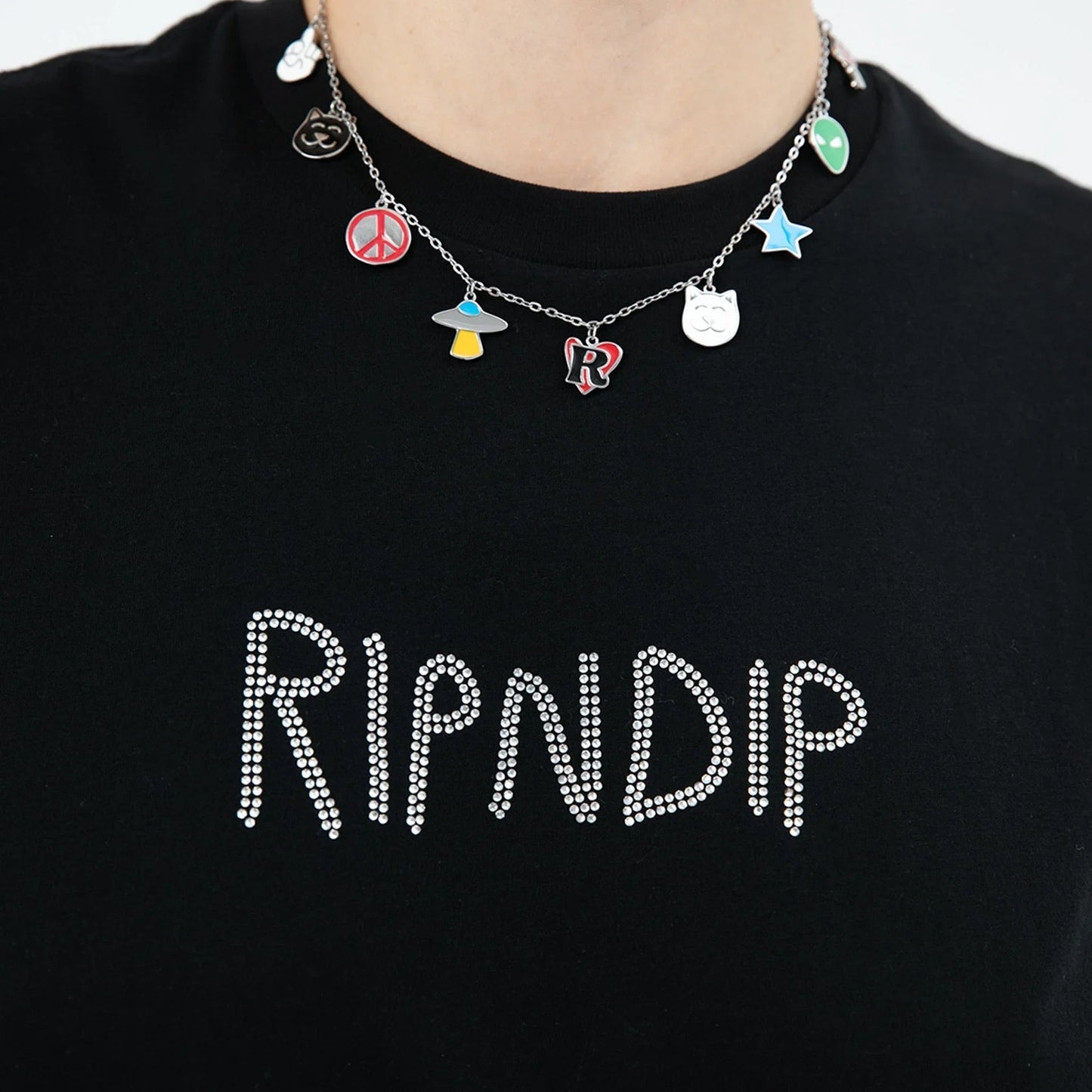 TANK CROP RIVET BLACK